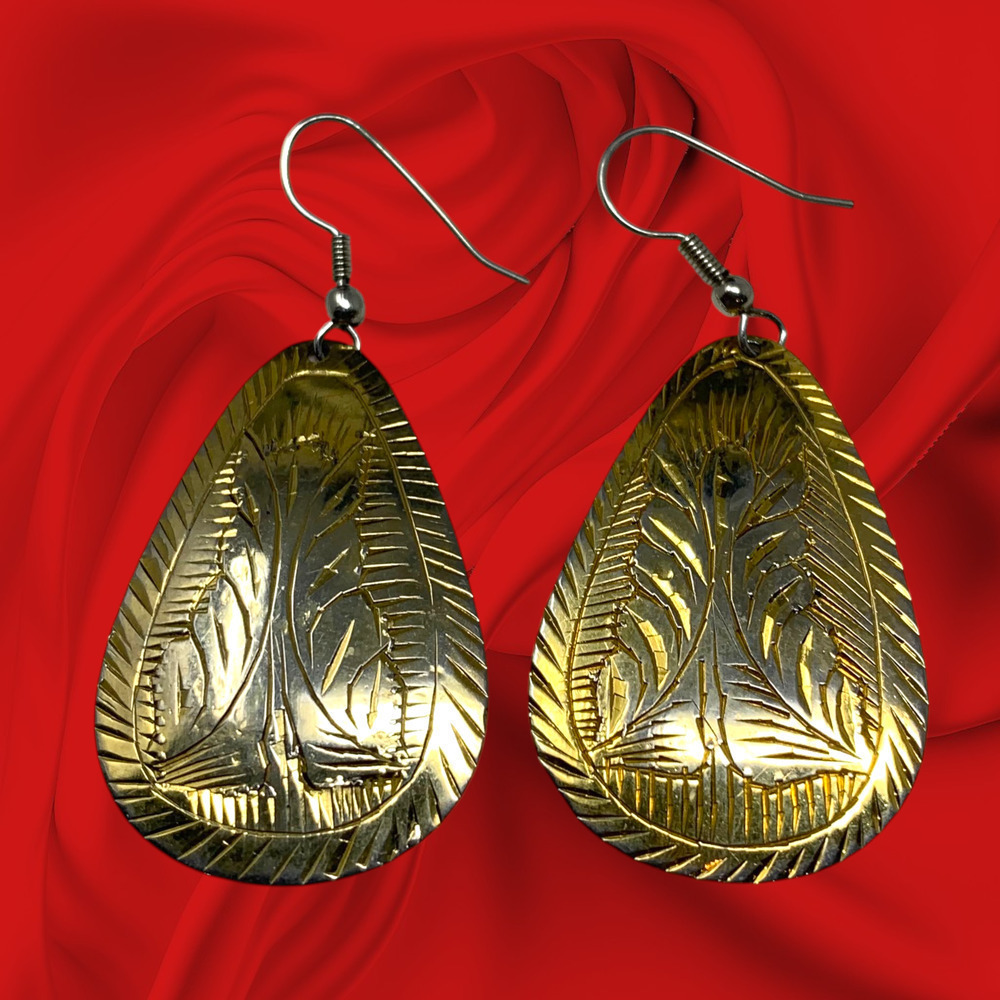 Vintage 1980's Etched Gold Tone Pierced Dangle Earrings Bohemian Byzantine